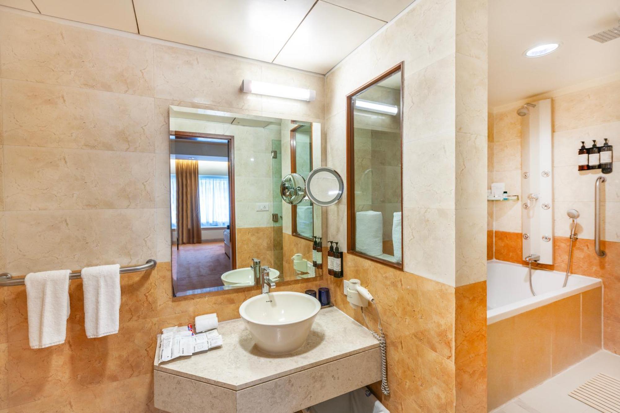 Fortune Park Lake City, Thane - Member Itc Hotels' Group Exterior photo